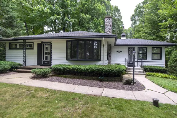 755 Adelmann AVENUE, Brookfield, WI 53045