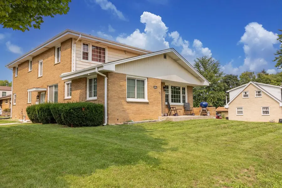 3764 E College AVENUE #3764A, Cudahy, WI 53110 - #2