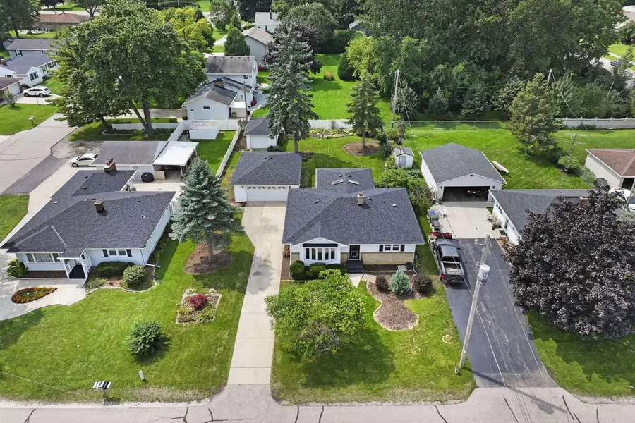 8920 20th AVENUE, Kenosha, WI 53143 - #2