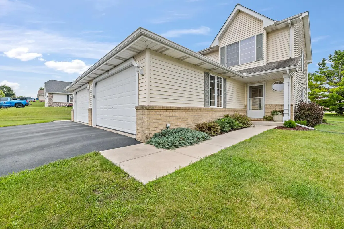 1133 Ellys WAY, Slinger, WI 53086 - #1