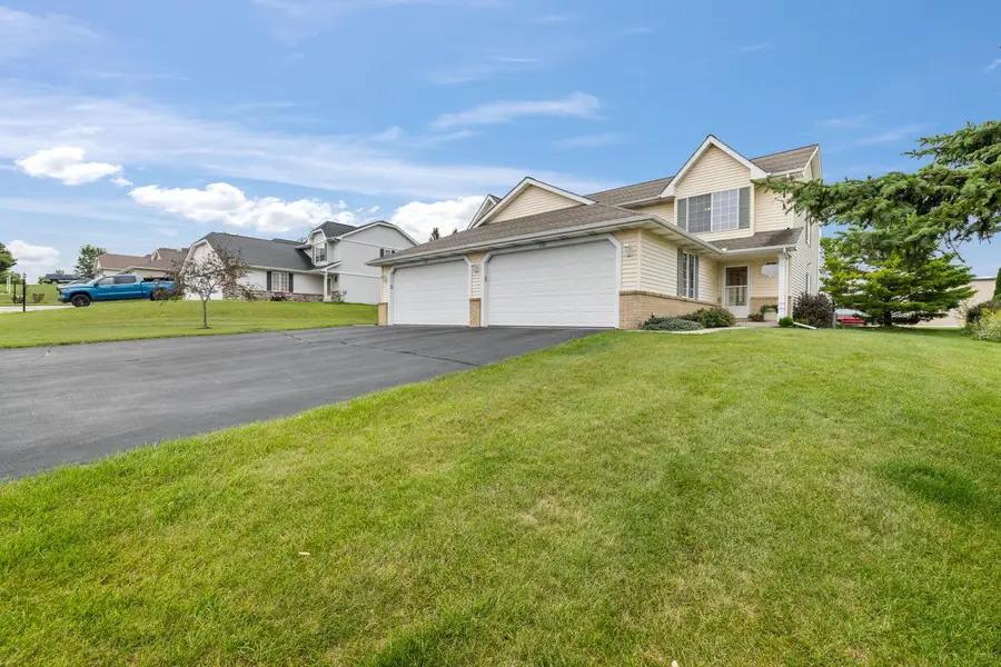 1133 Ellys WAY, Slinger, WI 53086 - #3