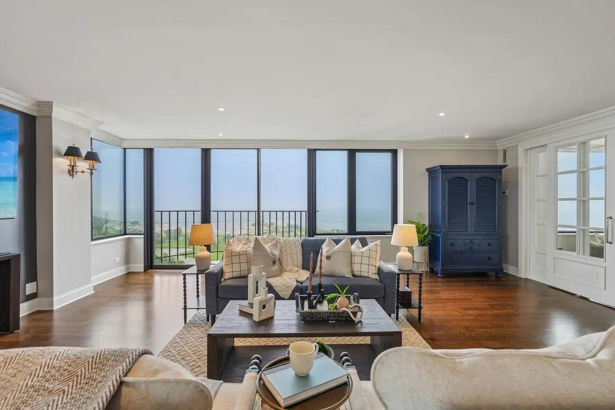 929 N Astor STREET #2706-08, Milwaukee, WI 53202 - #1