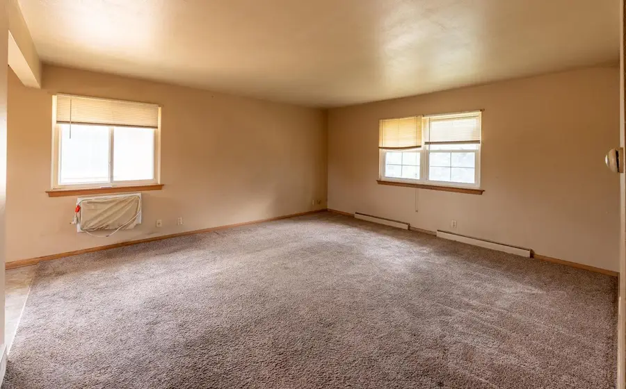 7712 W Morgan AVENUE, Milwaukee, WI 53220 - #3