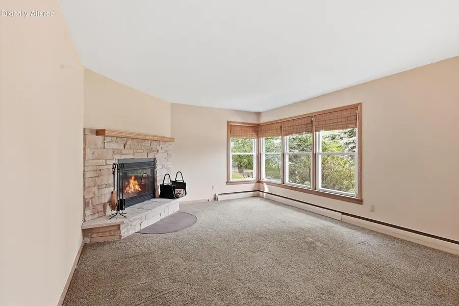 N68W15651 Chateau DRIVE, Menomonee Falls, WI 53051 - #2