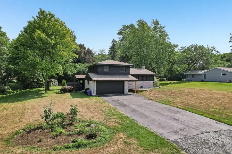 450 Rip Van Winkle DRIVE, Waukesha, WI 53186 - #2