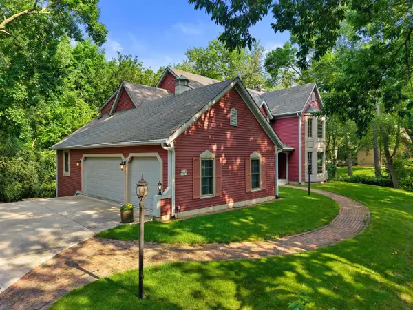 W278N2760 Rocky Point ROAD, Pewaukee, WI 53072