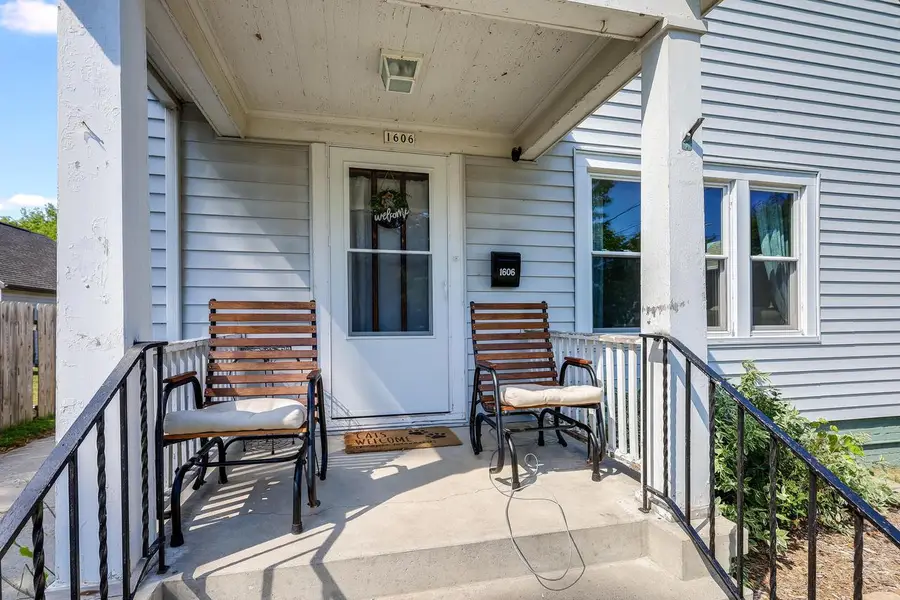 1606 Madison STREET, Manitowoc, WI 54220 - #3