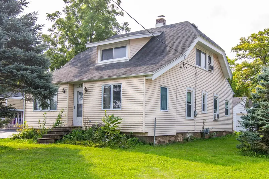 716 Glacier ROAD, Pewaukee, WI 53072 - #2