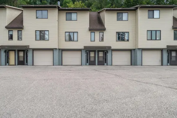 5241 S 33rd STREET ##8, La Crosse, WI 54601