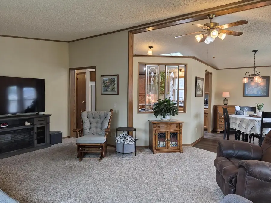 512 Harbor Heights DRIVE, Waterford, WI 53185 - #2