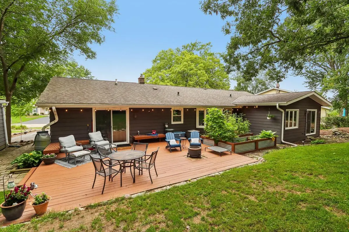 424 Hartwood LANE, Hartland, WI 53029 - #1
