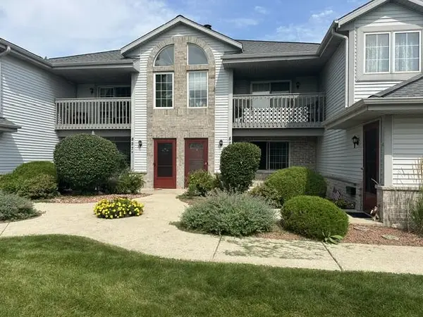 827 Quinlan DRIVE #C, Pewaukee, WI 53072