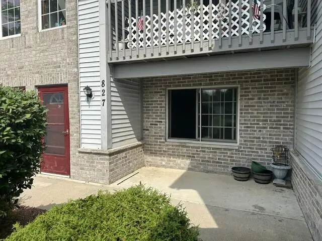 827 Quinlan DRIVE #C, Pewaukee, WI 53072 - #2