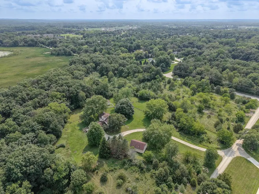 324 S Sawyer ROAD, Summit, WI 53066 - #3