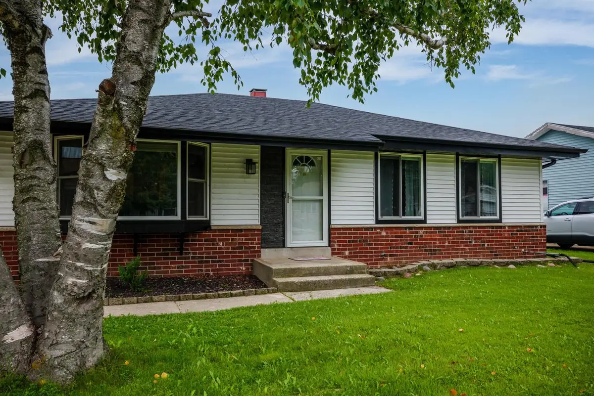 6806 Brian DRIVE, Racine, WI 53402 - #1