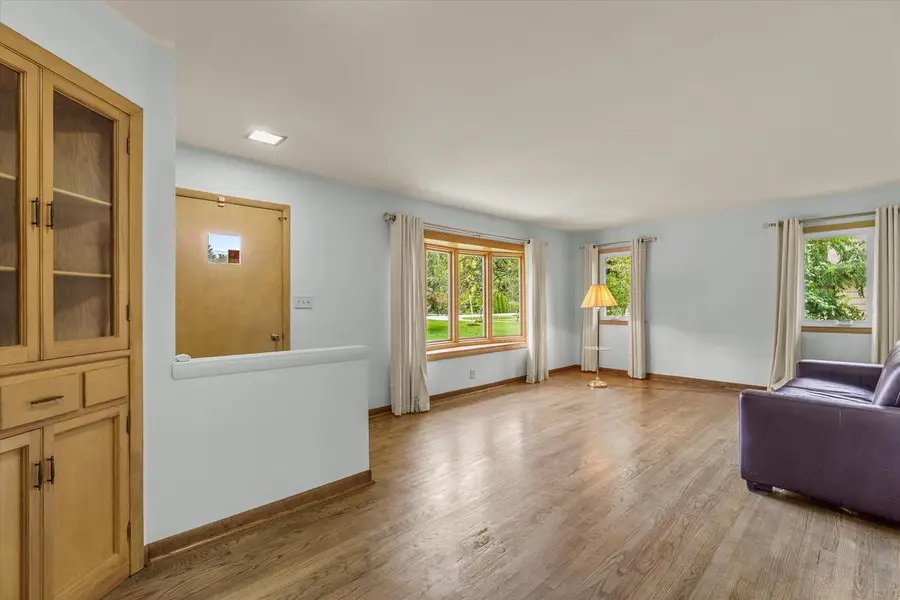 10205 W Grange AVENUE, Hales Corners, WI 53130 - #3