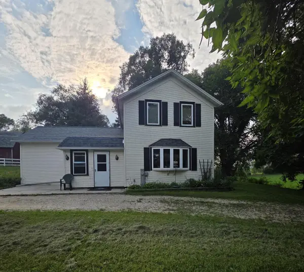 7973 Sandy Ridge ROAD, Kewaskum, WI 53040