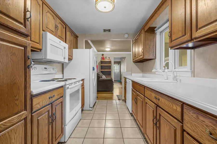 625 N Hine AVENUE, Waukesha, WI 53188 - #3