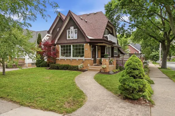 2500 N 58th STREET, Milwaukee, WI 53210