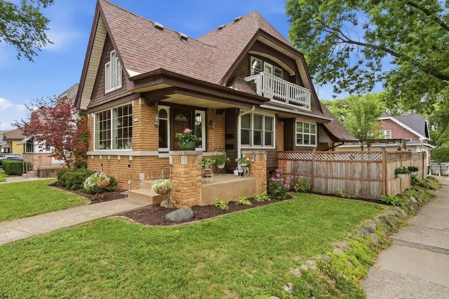 2500 N 58th STREET, Milwaukee, WI 53210 - #3