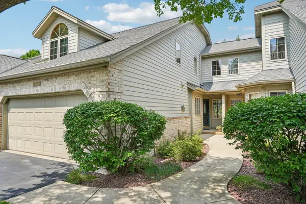 17725 W Wisconsin AVENUE #B, Brookfield, WI 53045