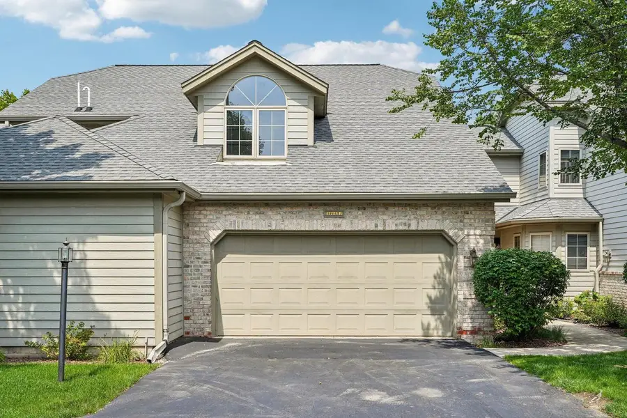 17725 W Wisconsin AVENUE #B, Brookfield, WI 53045 - #2