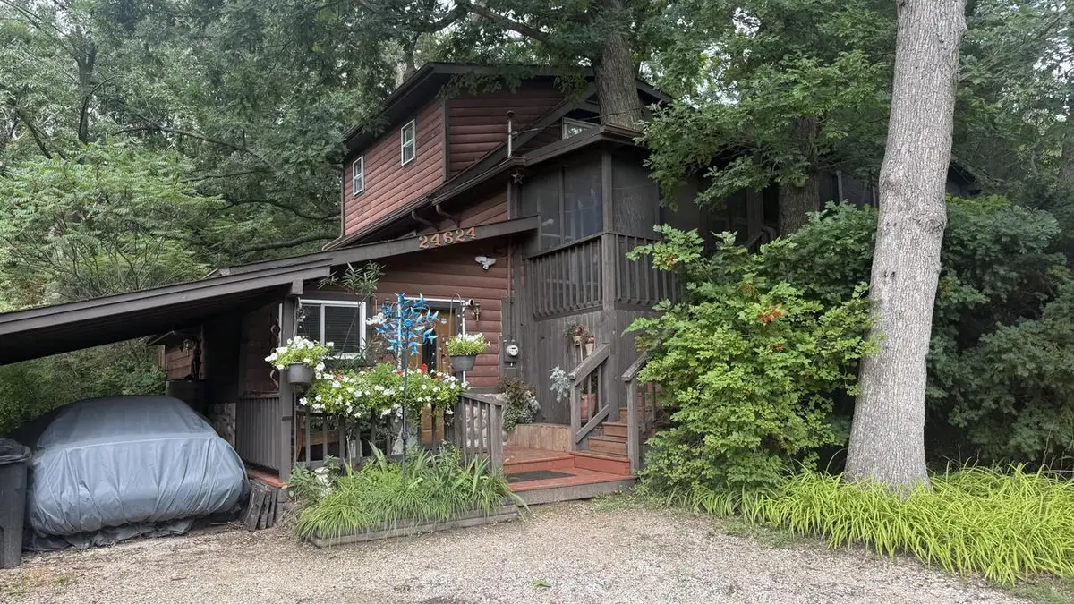 24624 81st PLACE, Salem, WI 53168 - #1