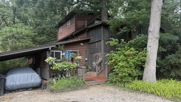 24624 81st PLACE, Salem, WI 53168