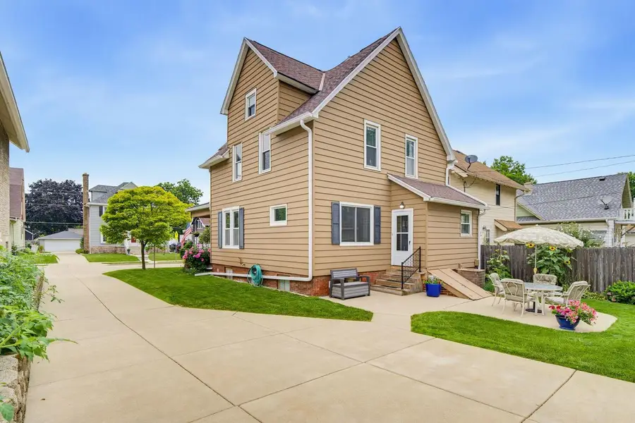 1542 S 79th STREET, West Allis, WI 53214 - #3