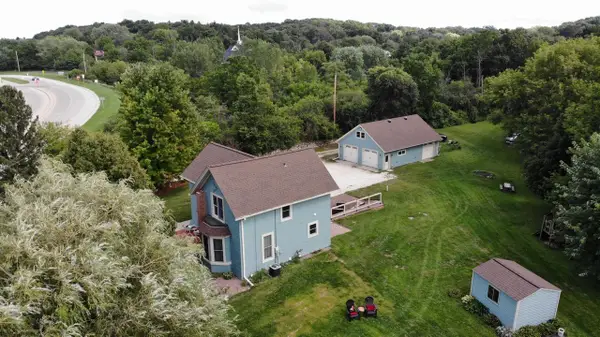 N14W28039 Silvernail ROAD, Pewaukee, WI 53072