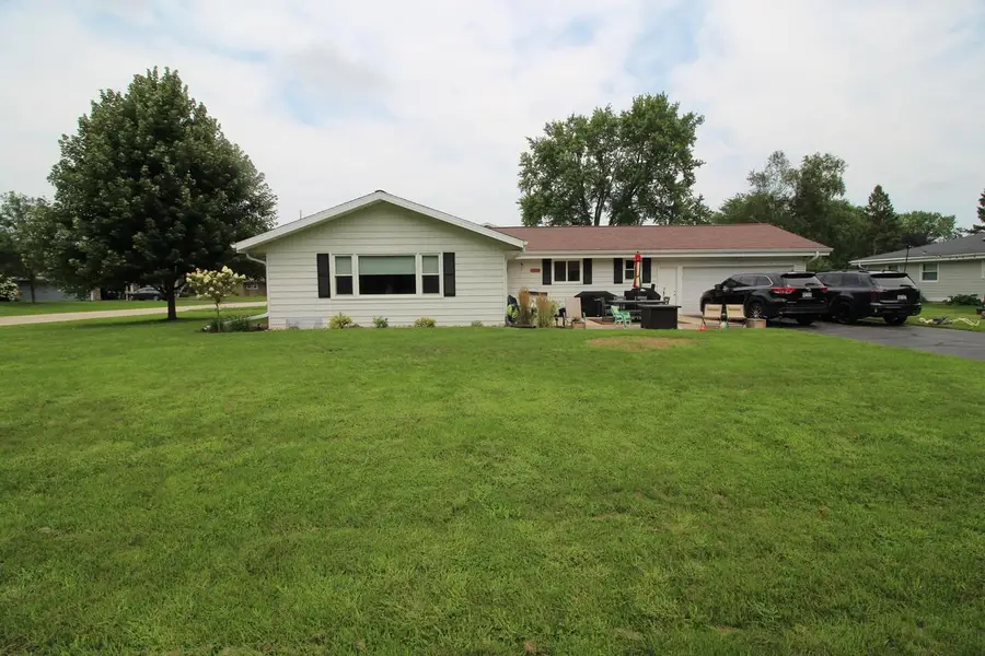1008 Hilger ROAD, Hartland, WI 53029 - #2