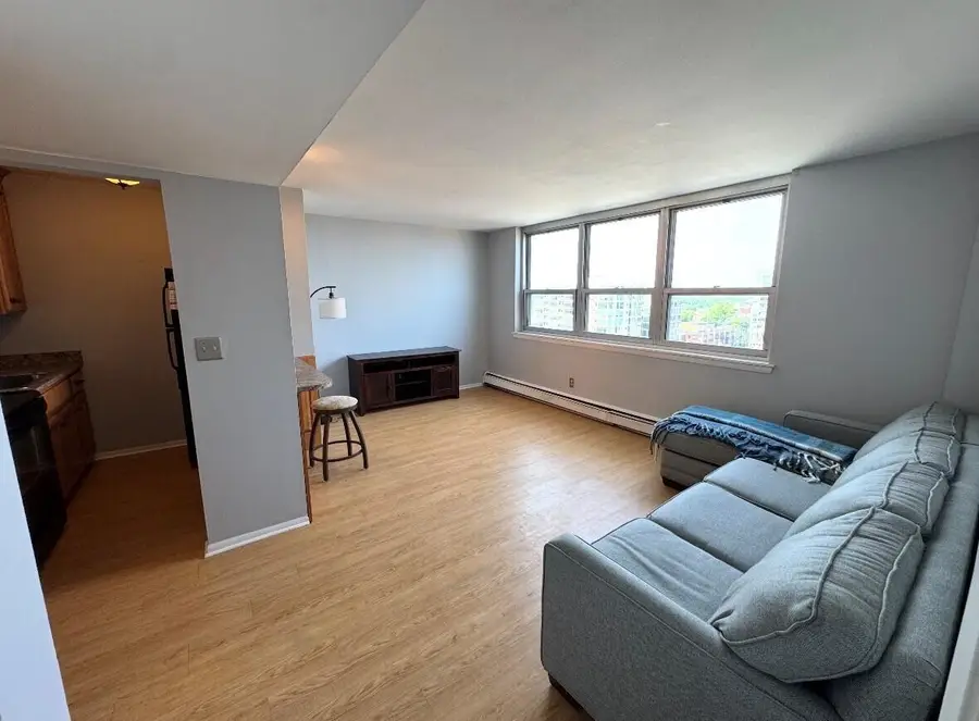 1707 N Prospect AVENUE #12D, Milwaukee, WI 53202 - #3
