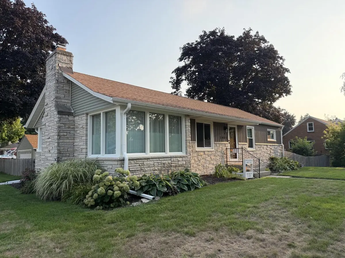 1401 Manistique AVENUE, South Milwaukee, WI 53172 - #1