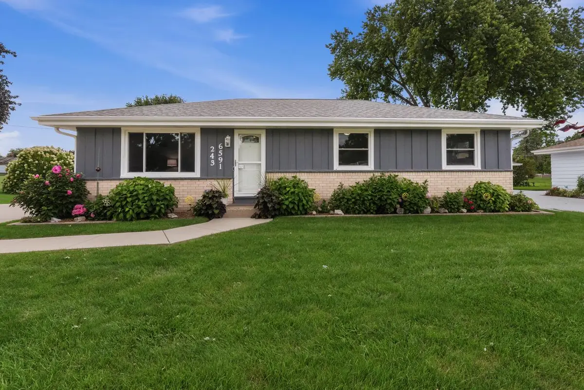 W243N6591 Westhaven DRIVE, Sussex, WI 53089 - #1