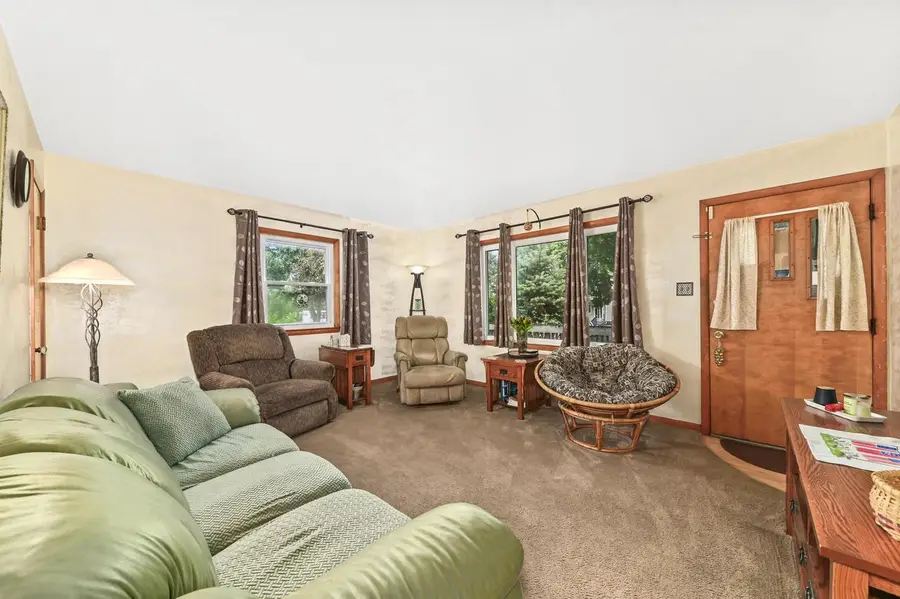 7822 W Palmetto AVENUE, Milwaukee, WI 53218 - #3
