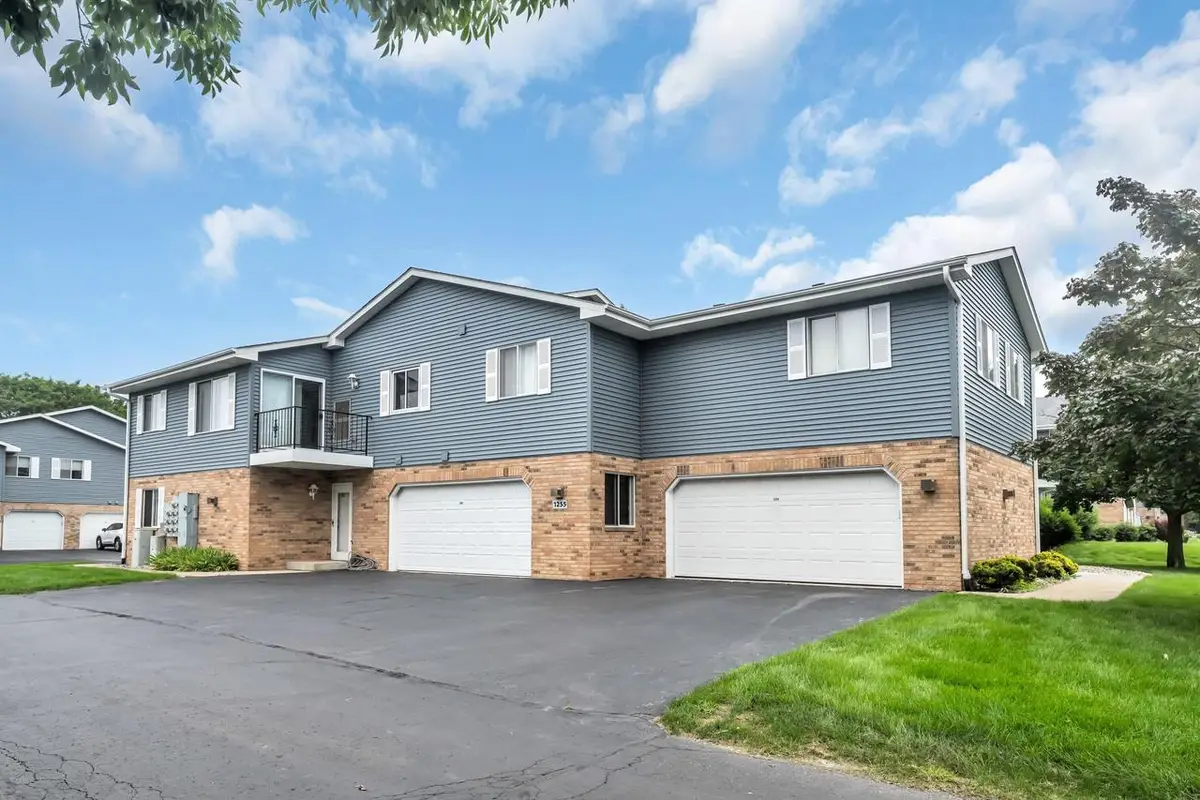 1255 N Sunnyslope DRIVE #104, Mount Pleasant, WI 53406 - #1