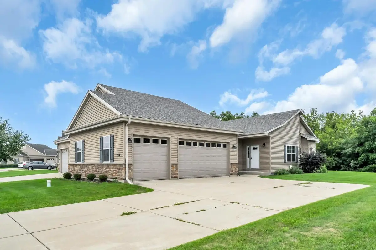 916 Langdon COURT, Mount Pleasant, WI 53406 - #1