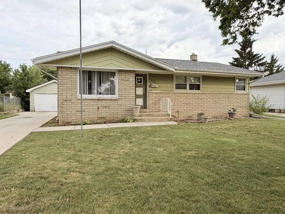 8261 W Daphne STREET, Milwaukee, WI 53223 - #1
