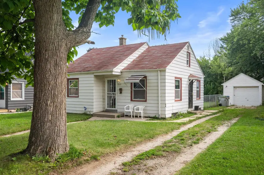 4908 N 27th STREET, Milwaukee, WI 53209 - #2