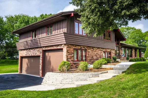 17765 Alta Louise PARKWAY, Brookfield, WI 53045