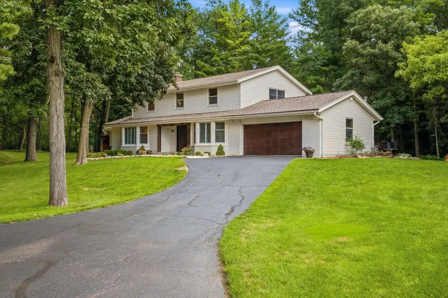 W342S4524 Moraine Hills DRIVE, Dousman, WI 53118 - #2