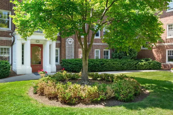 3127 N Marietta AVENUE #5, Milwaukee, WI 53211