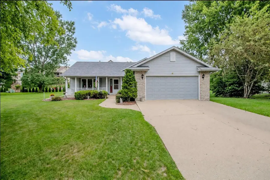 300 Martin DRIVE, Fredonia, WI 53021 - #2