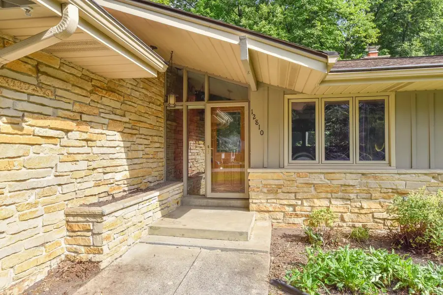 12810 W Meadow LANE, New Berlin, WI 53151 - #2