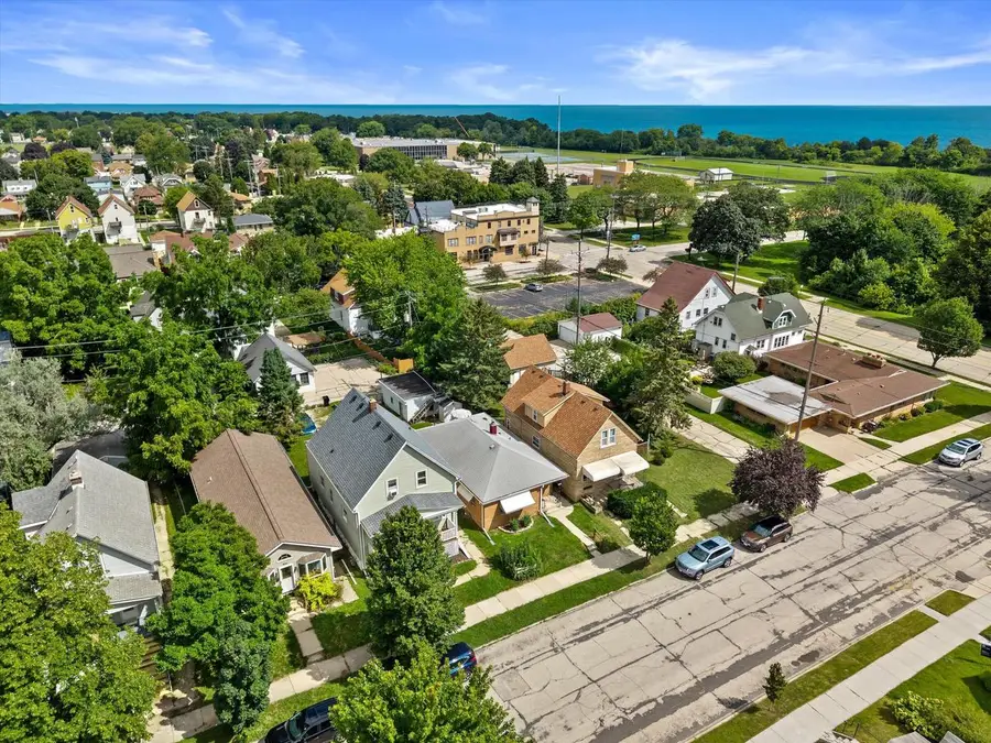 3948 E Underwood AVENUE, Cudahy, WI 53110 - #2