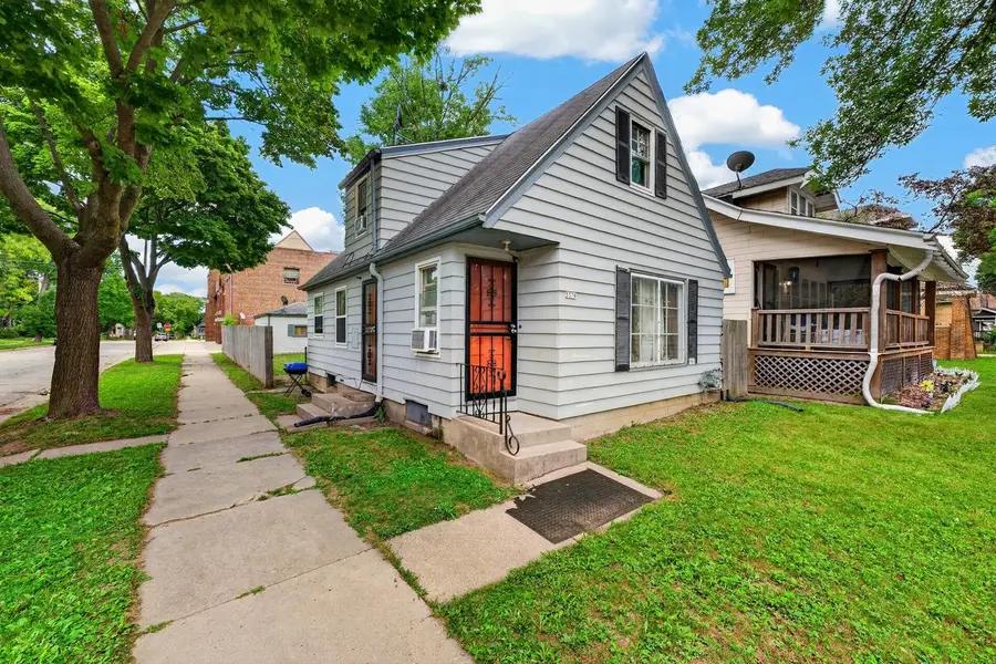 5376 N 38th STREET, Milwaukee, WI 53209 - #2