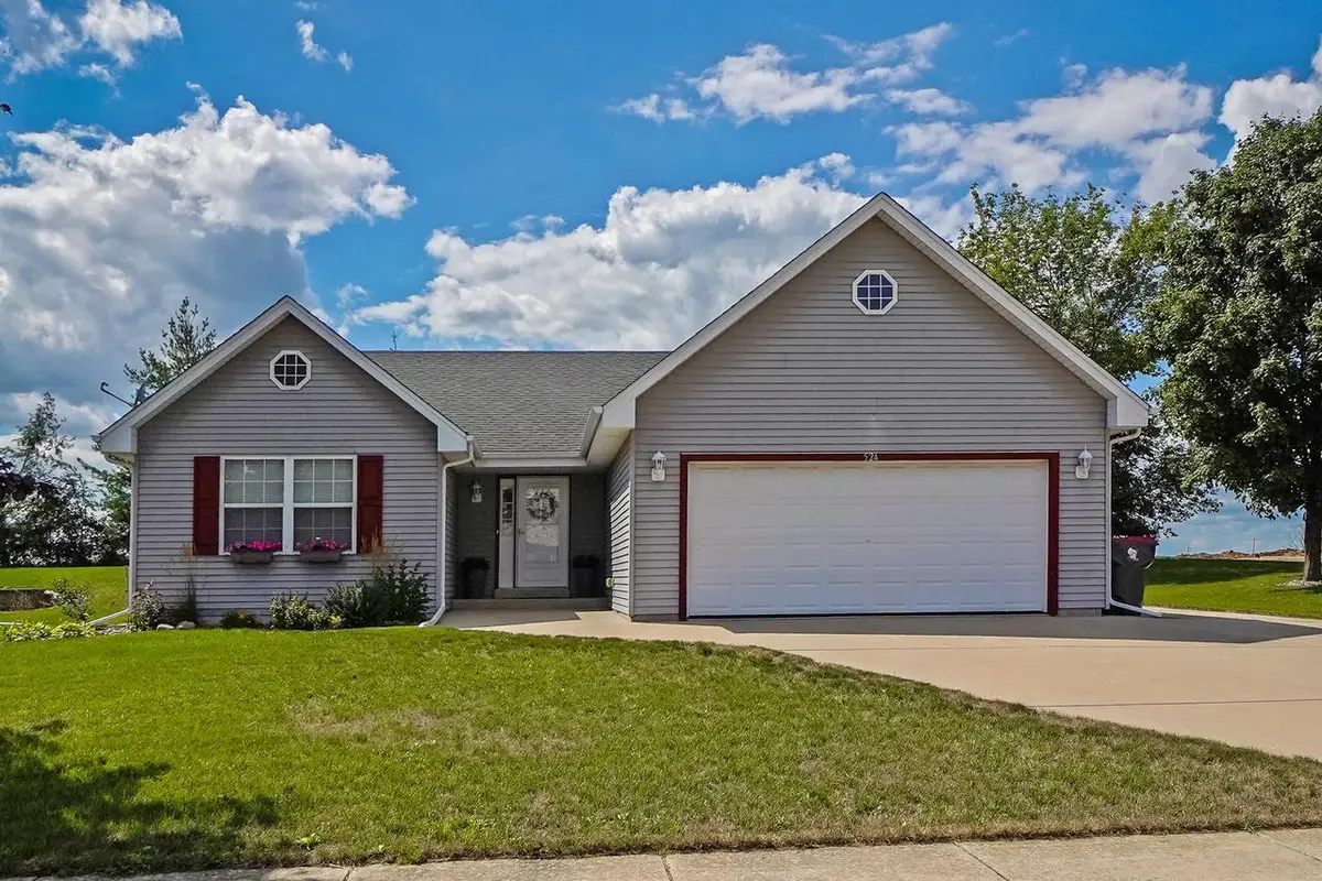 524 Parkview DRIVE, Johnson Creek, WI 53038 - #1