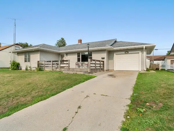 1217 S 25th STREET, Manitowoc, WI 54220