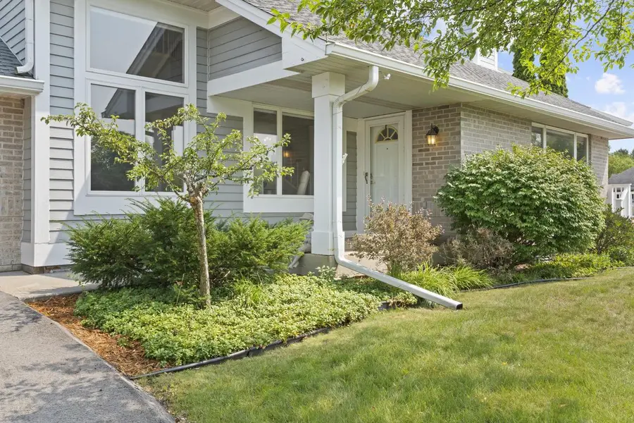 14157 W Waters Edge TRAIL, New Berlin, WI 53151 - #2