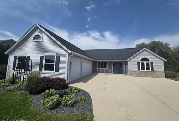 2072 W Hope LANE, Oak Creek, WI 53154